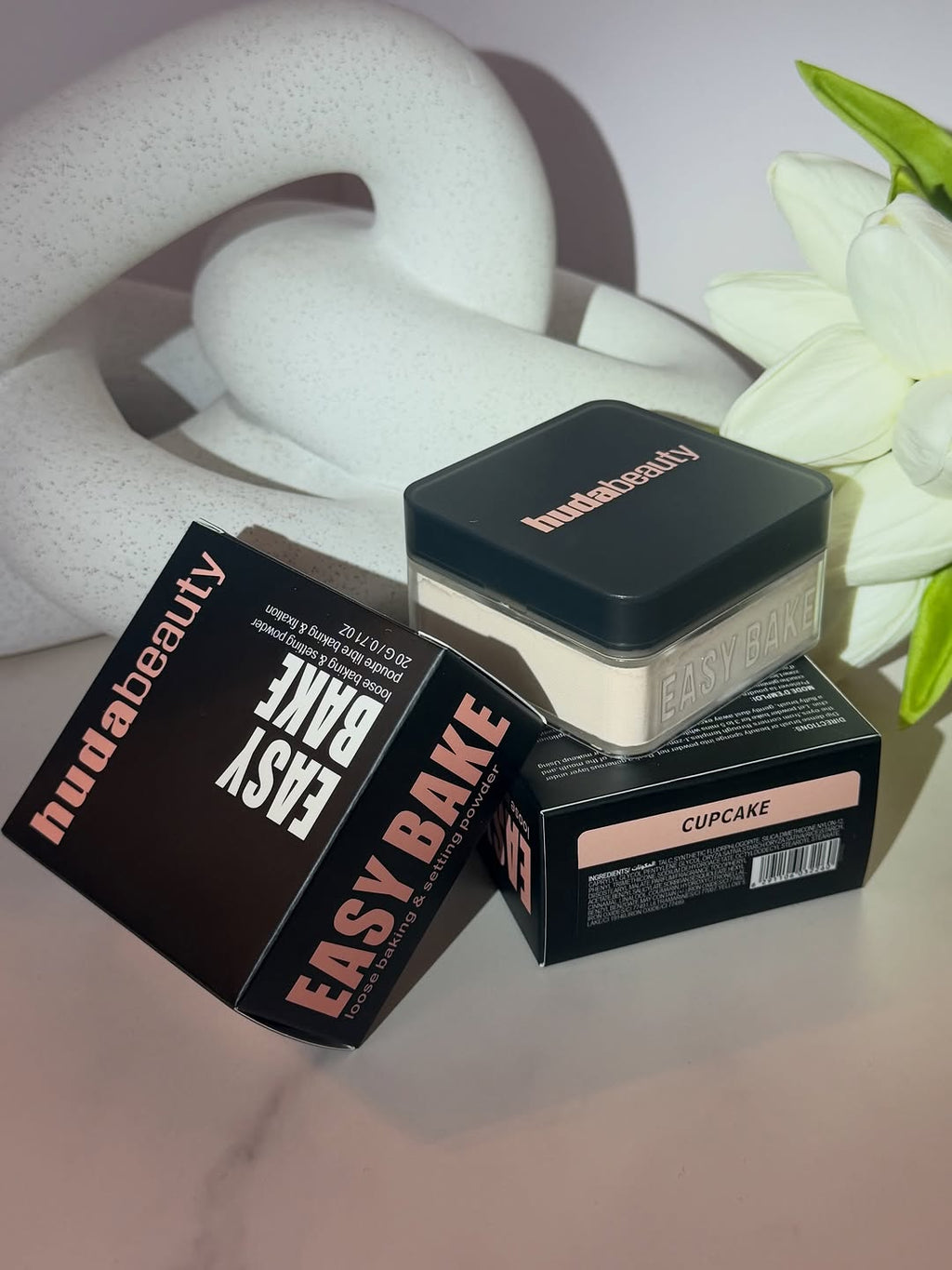 Easy Bake HUDABEAUTY Loose Baking & Setting Powder - Poudre Libre