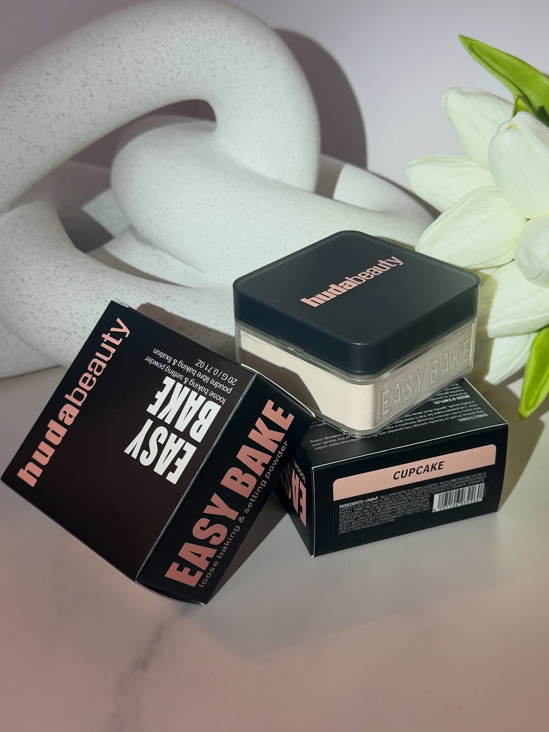 Easy Bake HUDABEAUTY Loose Baking & Setting Powder - Poudre Libre