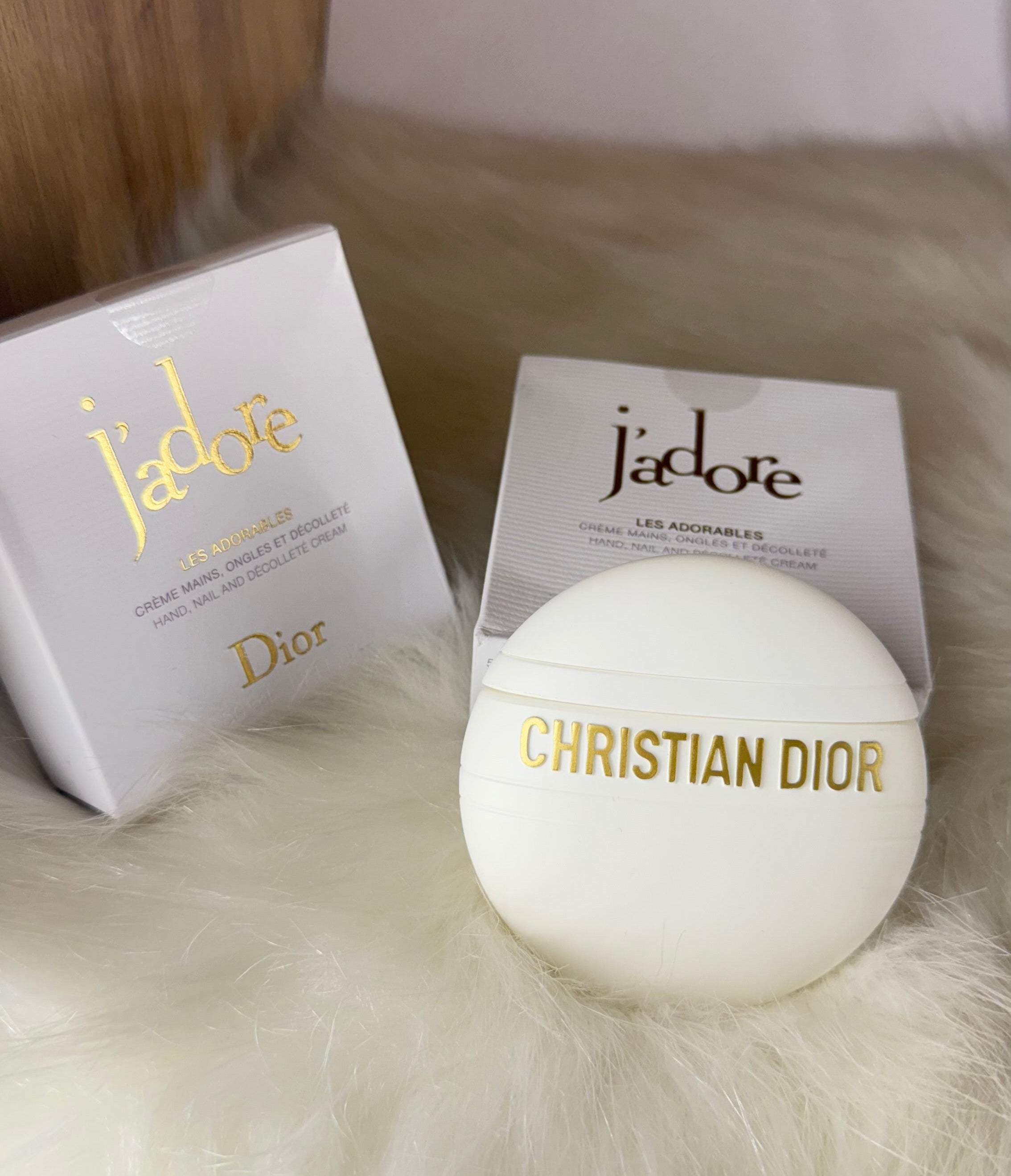 La crème pour les mains, les ongles et le décolleté Dior J'adore Les Adorables