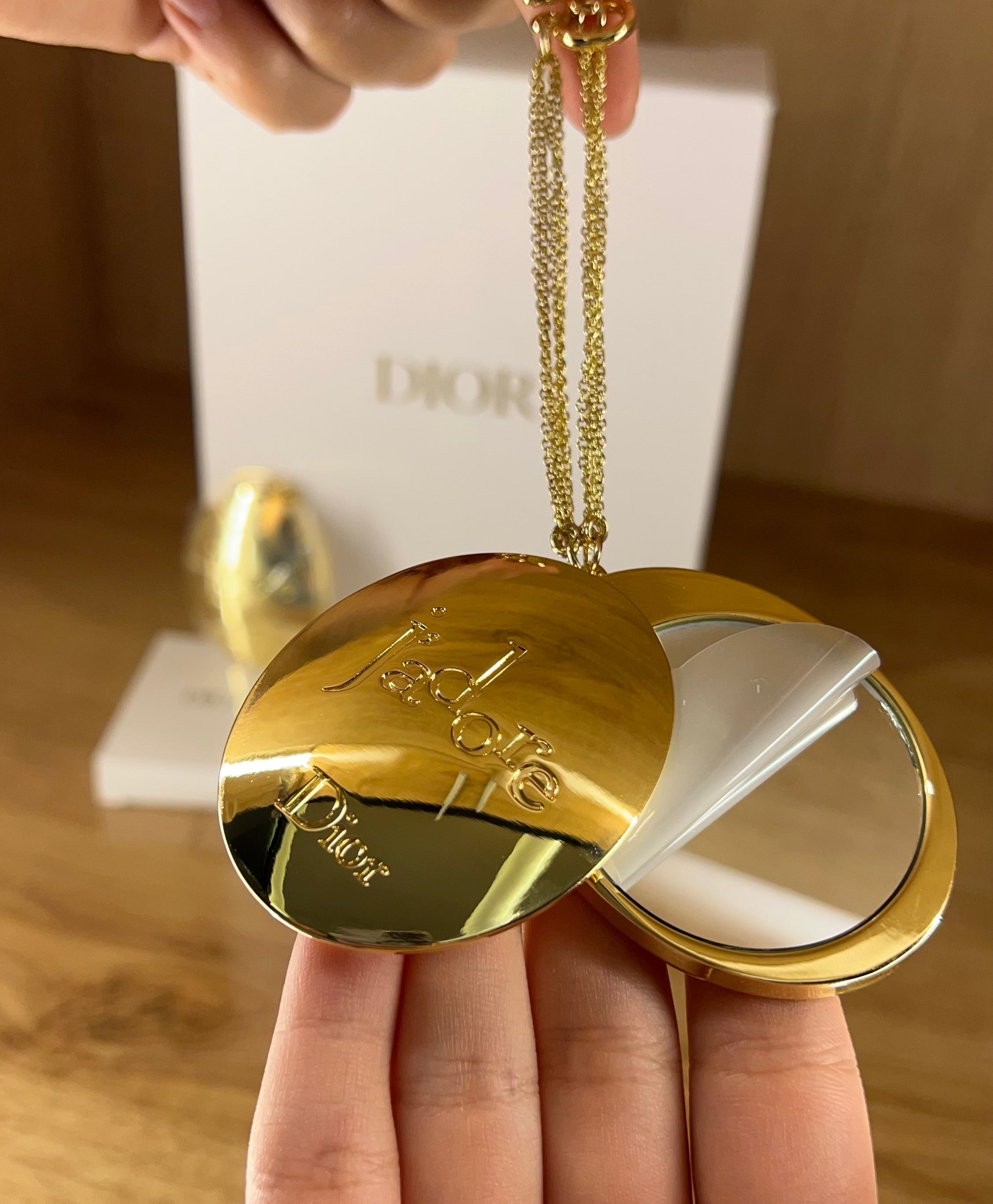Miroir J’adore DIOR GOLD ✨